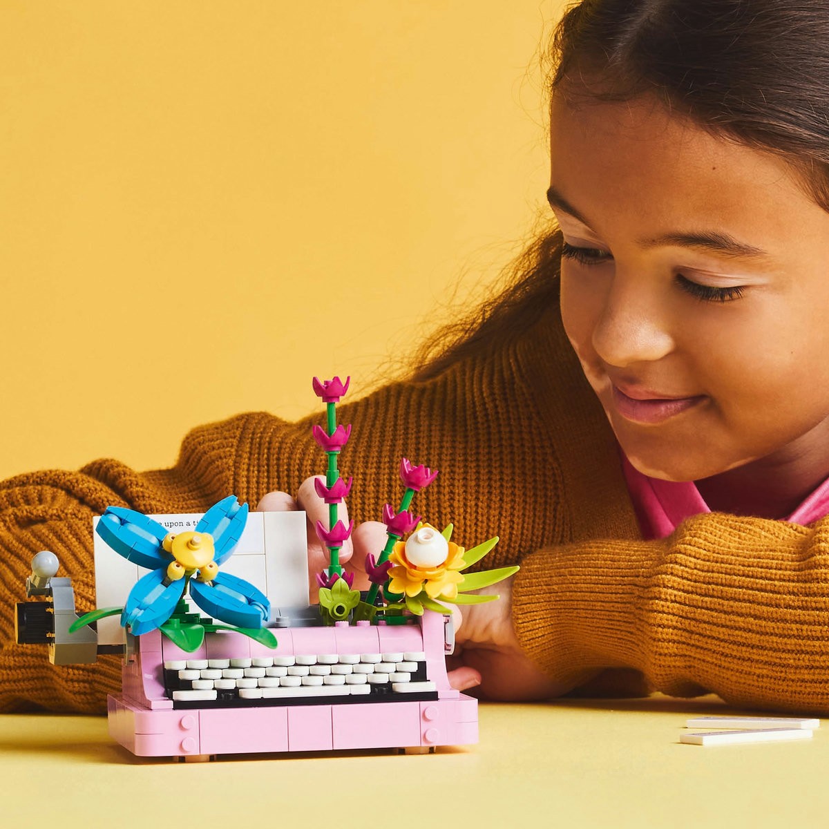 LEGO CREATOR MASINA DE SCRIS CU FLORI 31169