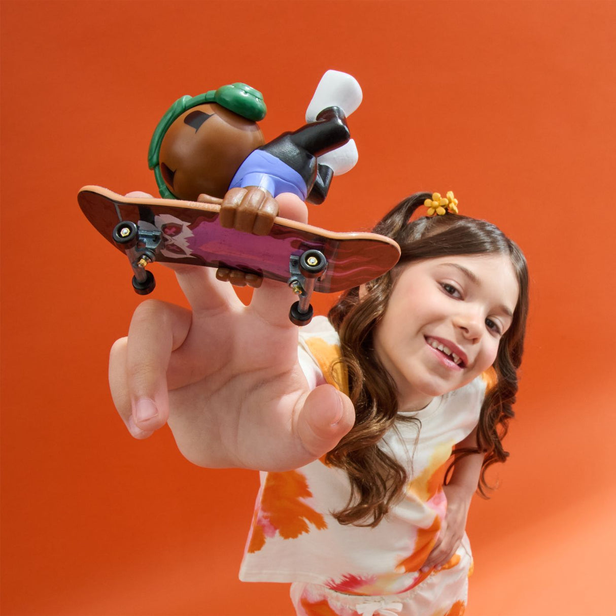 TECH DECH SK8 CREW PACHET PLACA SI FIGURINA 9.6CM CASTI VERZI