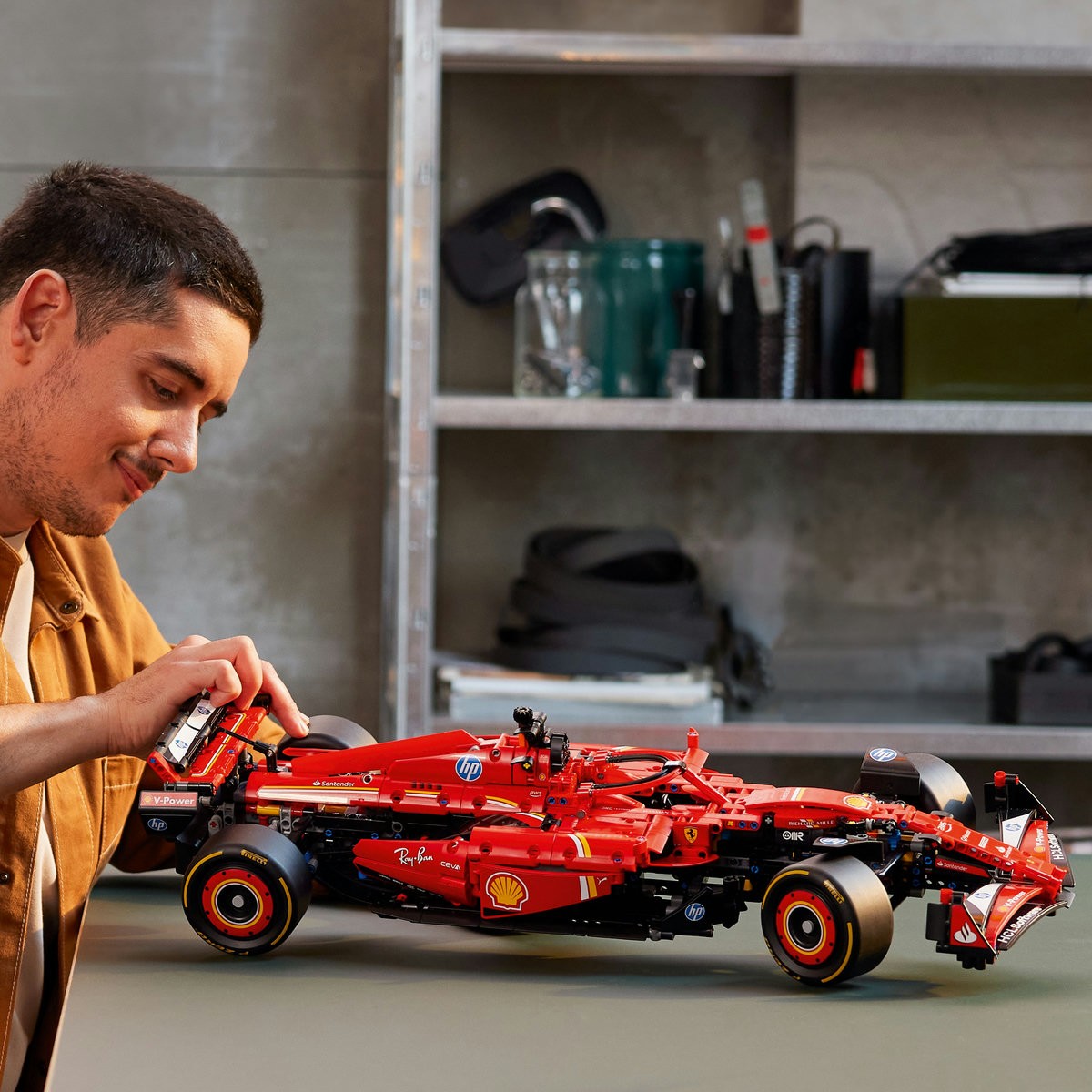 LEGO TECHNIC MASINA F1 FERRARI SF-24 42207