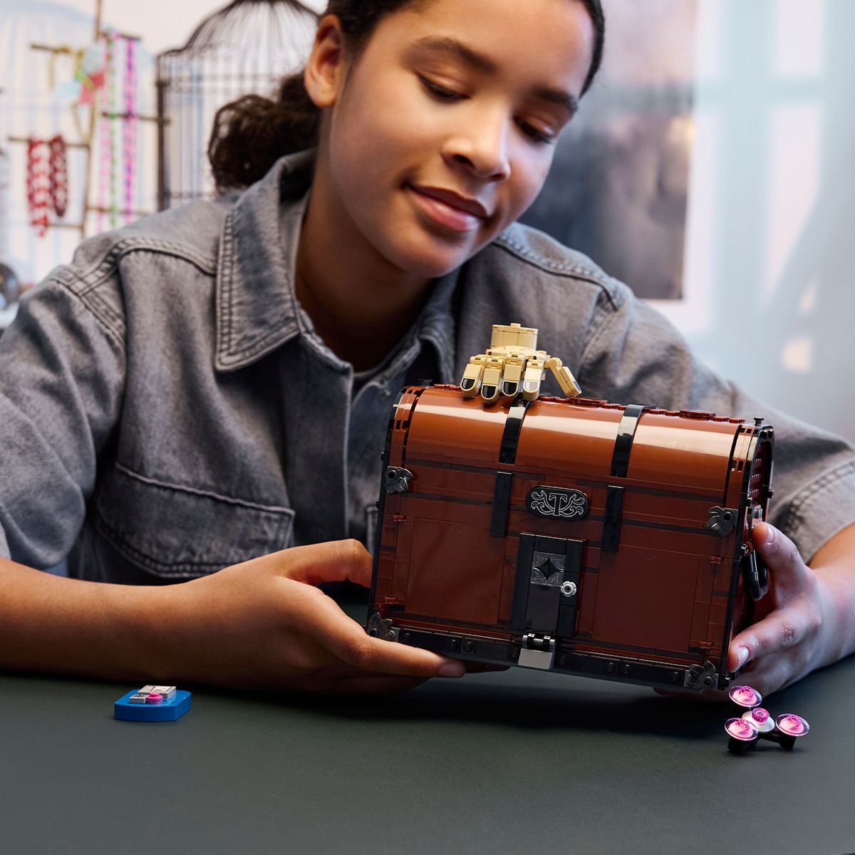 LEGO WEDNESDAY APARTAMENTUL LUI MANA 76785