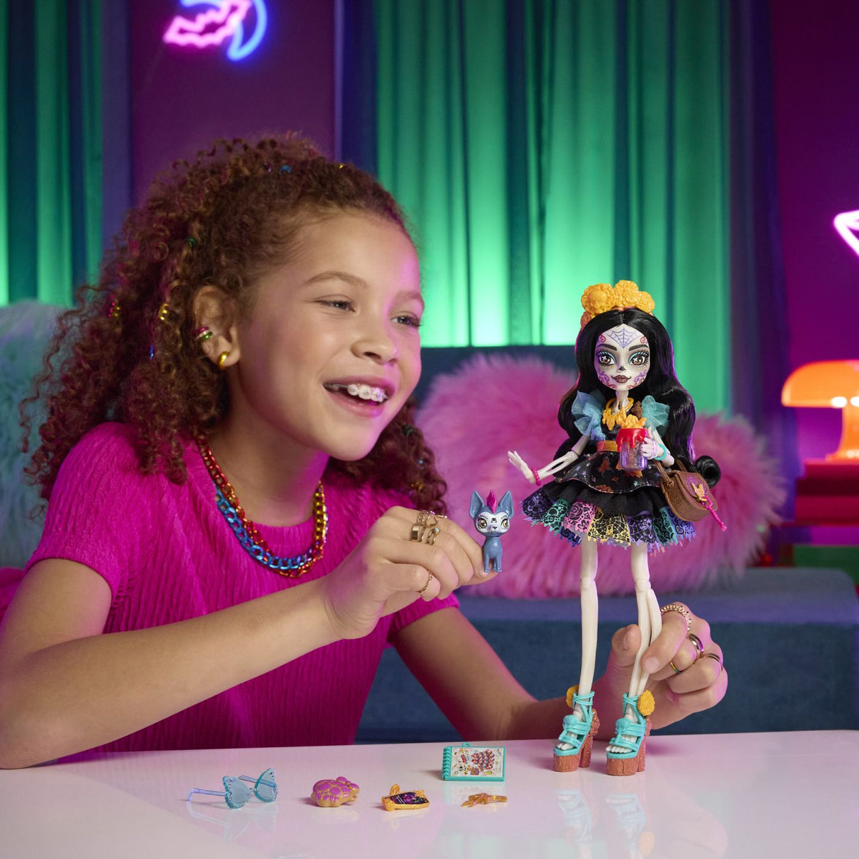 MONSTER HIGH PAPUSA SKELITA CALAVERAS CU ACCESORII