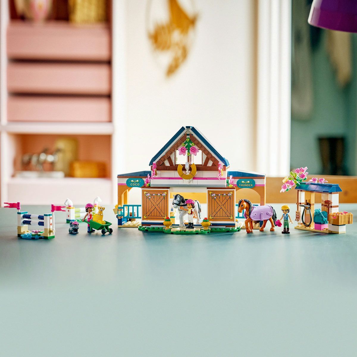 LEGO FRIENDS GRAJD DE CAI SI ACADEMIE DE ECHITATIE 42688