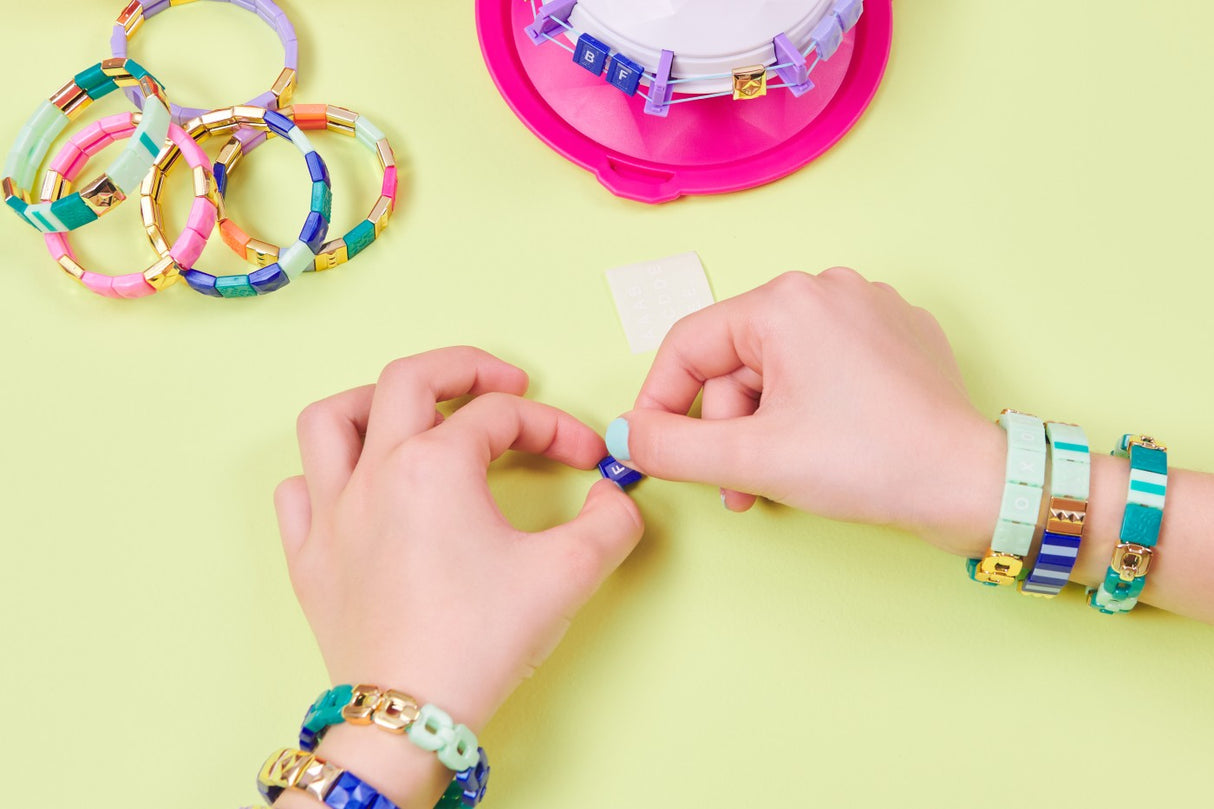 COOL MAKER SET PENTRU CREARE BRATARI