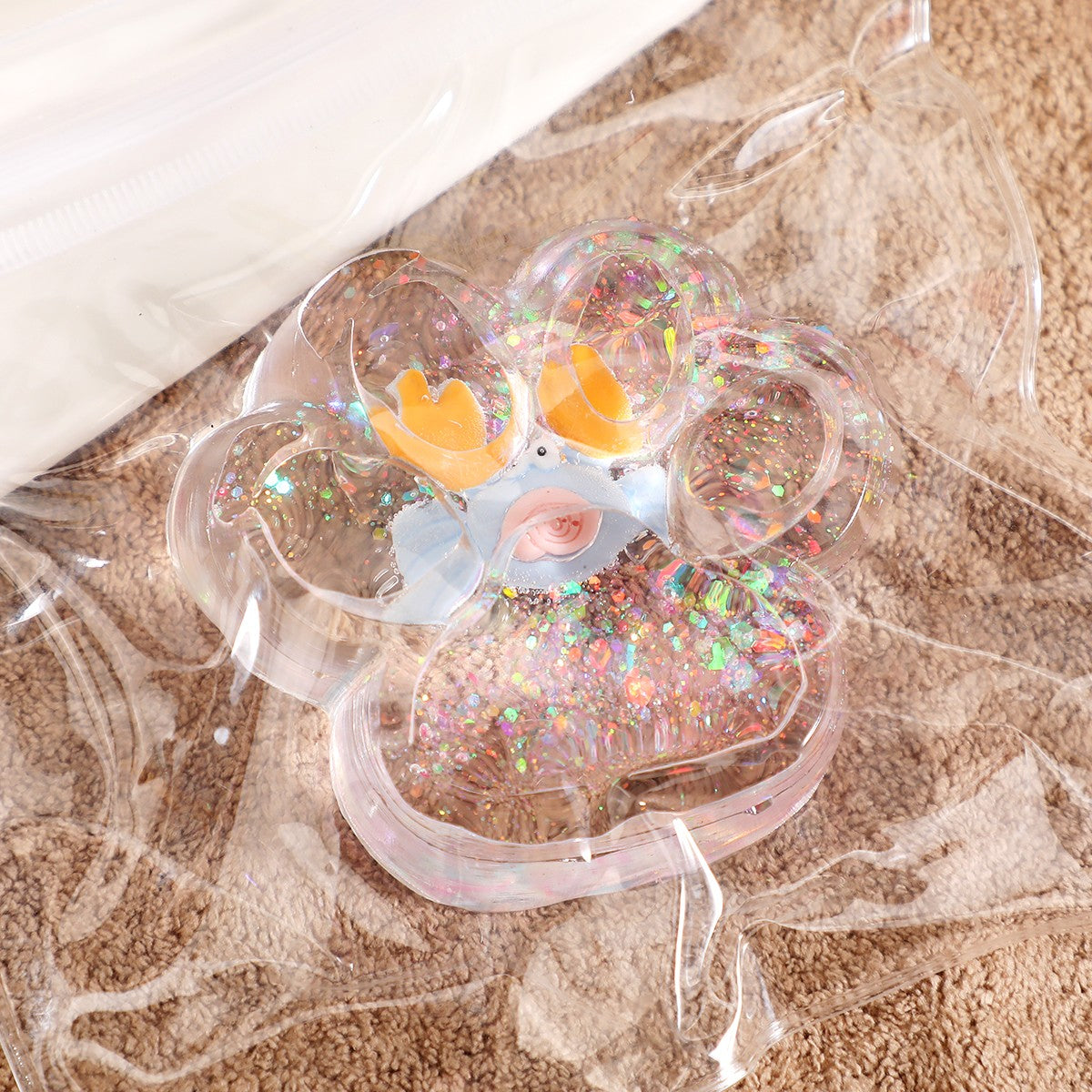 Jucarie Antistres Squishy, Vivimall, cu Revenire Lenta, Squeeze Pinch Family, Model Cat Paw, 6.5 x 7 cm, din Tpr, 4-6 Ani, Model 6 Ocean, Transparent - vivimall.ro