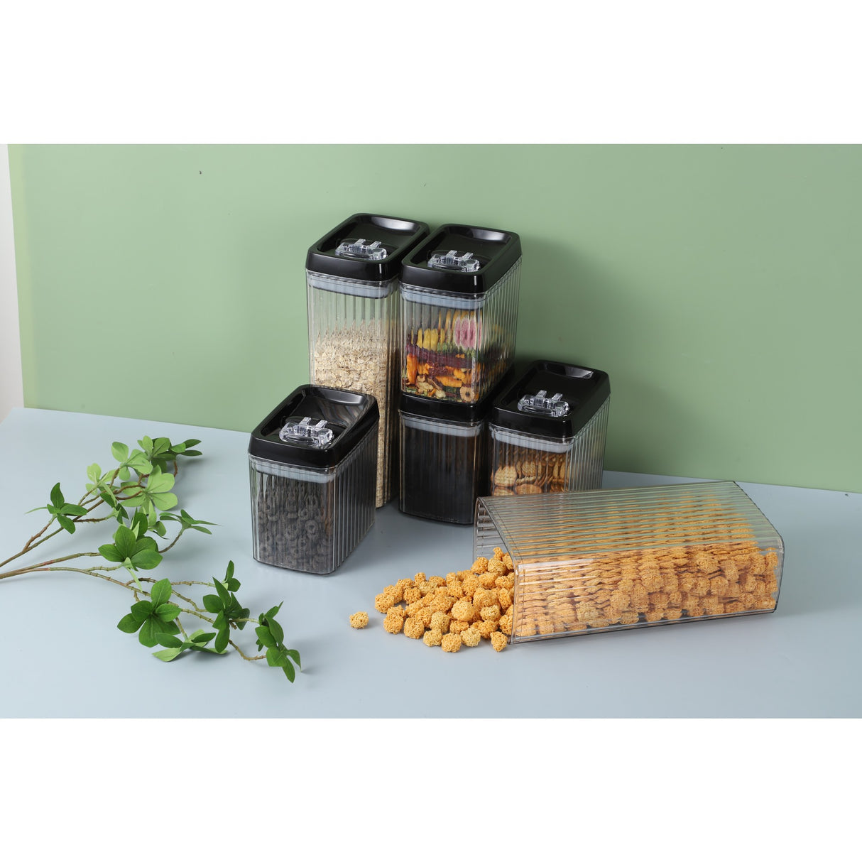 Set 6 Recipiente din Plastic, Vivimall, pentru Alimente/Obiecte, Inchidere Ermetica, Textura Ondulata, 6 x 1.5l, Transparent - vivimall.ro