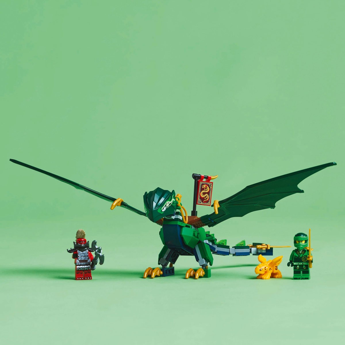 LEGO NINJAGO DRAGONUL DE PADURE AL LUI LLOYD 71829