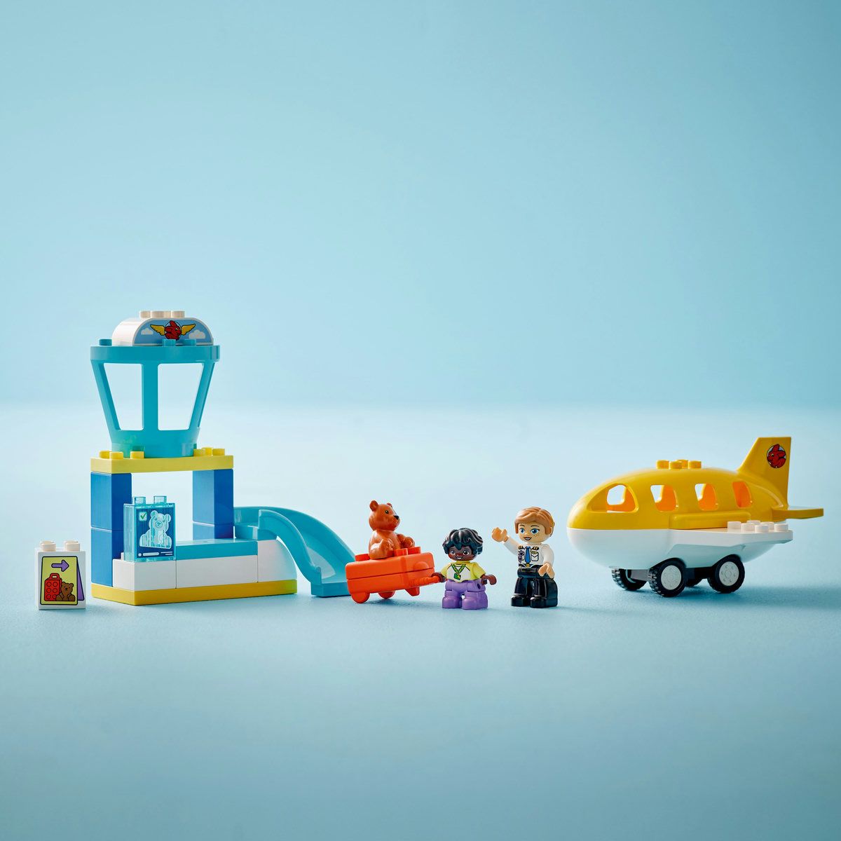 LEGO DUPLO PRIMA OARA LA AEROPORT 10443