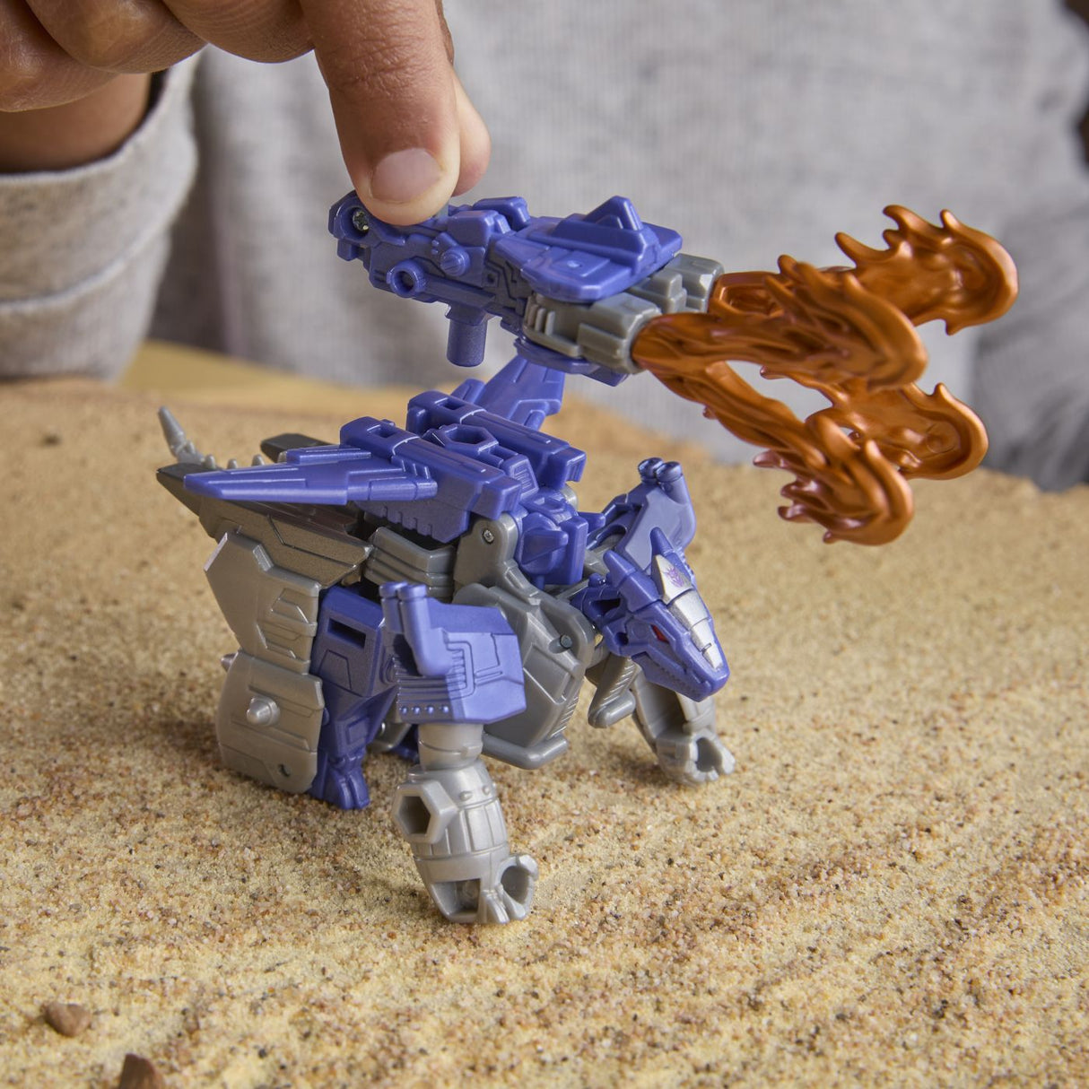 TRANSFORMERS CYBERWORLD ROBOT GALVATRON BLINDAT TRANSFORMABIL