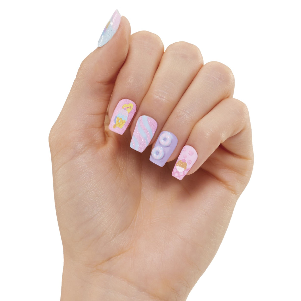 L.O.L. SURPRISE! OMG SWEET NAILS CANDYLICIOUS SPRINKLES SHOP SET PAPUSA CU ACCESORII