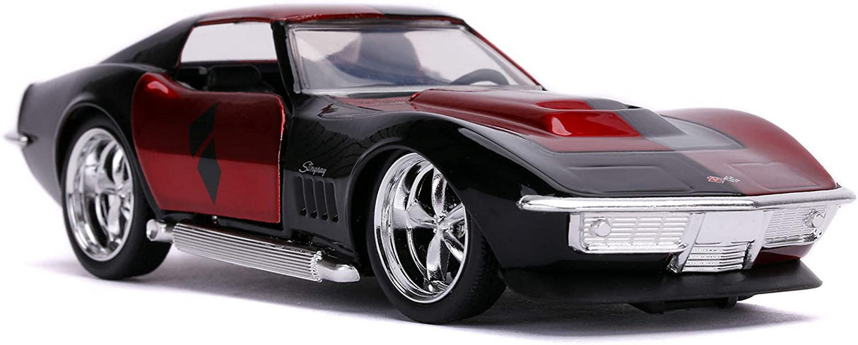 MASINA METALICA HARLEY QUINN 1969 CORVETTE STINGRAY SCARA 1 LA 32