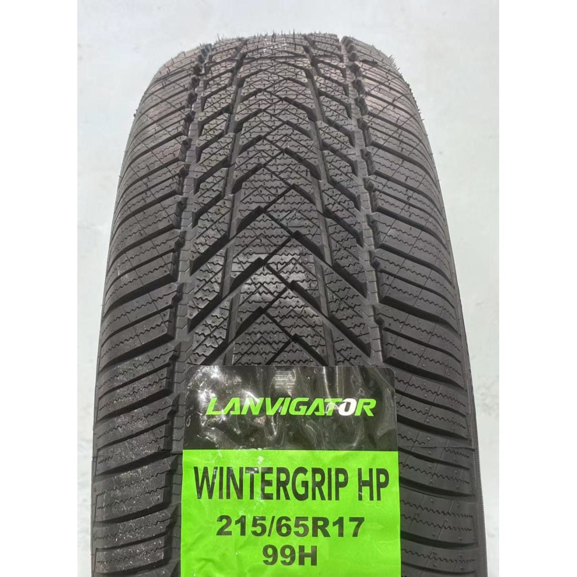 Anvelopa Iarna HP LANVIGATOR 215/65R17 99H, Aderenta Sporita pe Zapada si Umed, Confort si Durabilitate - vivimall.ro