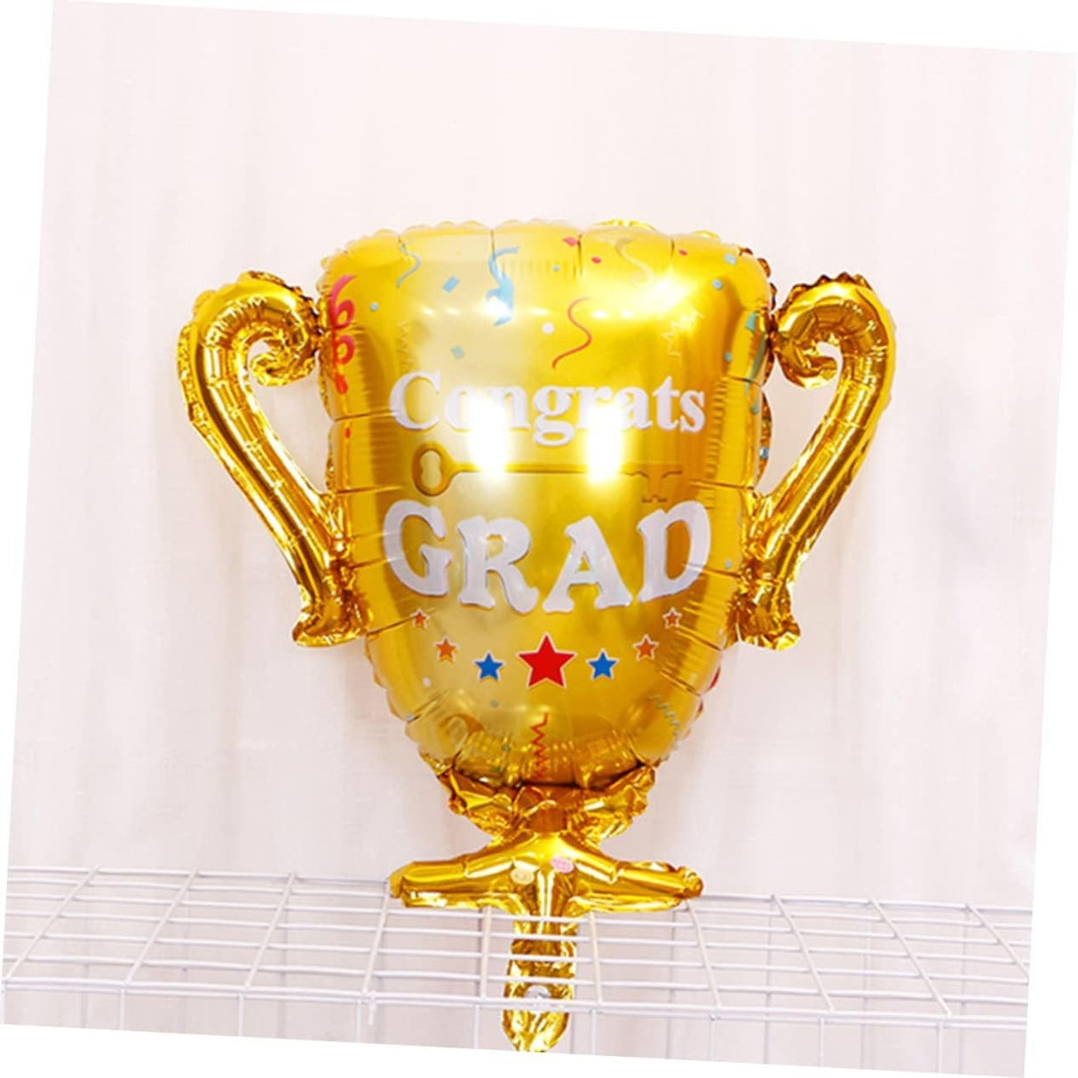 Balon din Folie Metalizata, Vivimall, Figurina Cupa, Tema Absolvire, 65x72cm, Ambalaj Individual, Pai Inclus, Umflare cu Aer sau Heliu, Galben - vivimall.ro