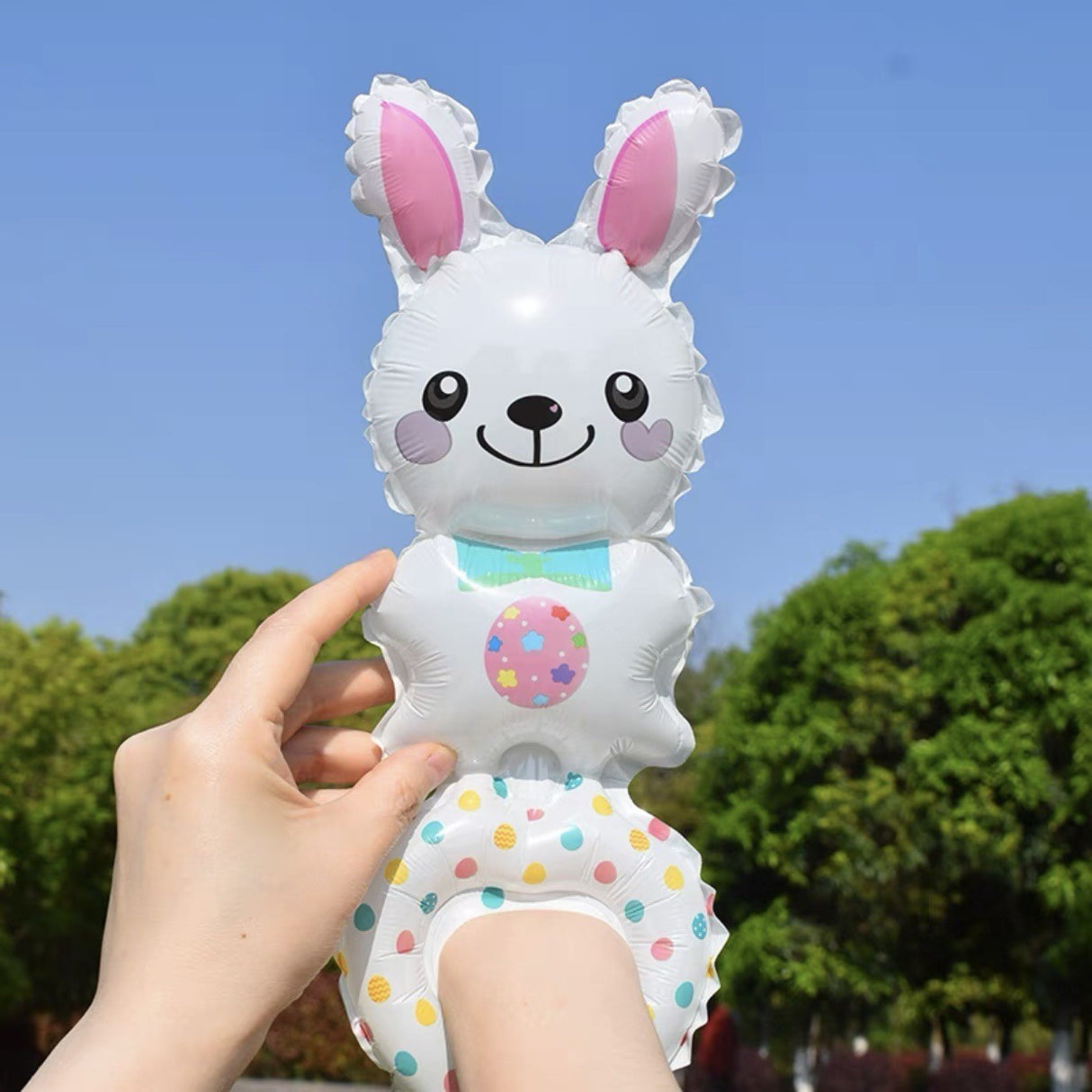 Balon din Folie Metalizata, Vivimall, Figurine Animalute, Tip Bratara, Model Iepuras, Ambalaj Individual, Pai Inclus, Umflare cu Aer sau Heliu, Alb - vivimall.ro