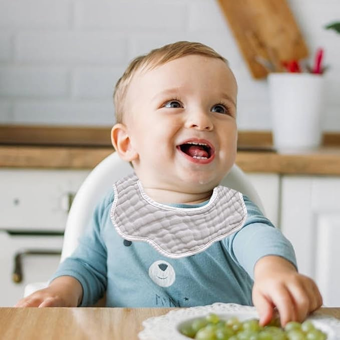 Baveta Tip Floare, Vivimall, din Bumbac, pentru Copii 0-12 Luni, Rezistenta la apa, 8 Straturi, Model Tricotat cu Cirese, 26 x 29 cm, Alb - vivimall.ro