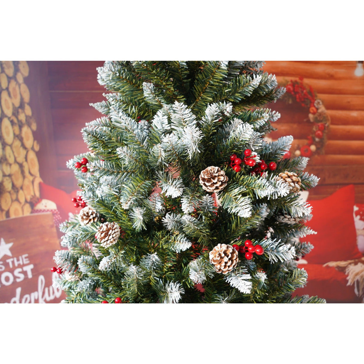 Brad Artificial de Craciun, Vivimall, Sectionat pentru Perete/ Colt, 2.10 m inaltime, Verde, Decorat, Diametru Inferior 106 cm, Interior/ Exterior - vivimall.ro