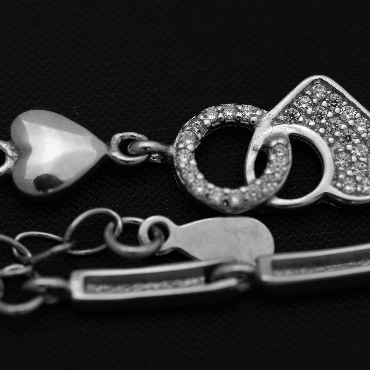 Bratara eleganta din Argint 925 cu model Inimi si Cerc