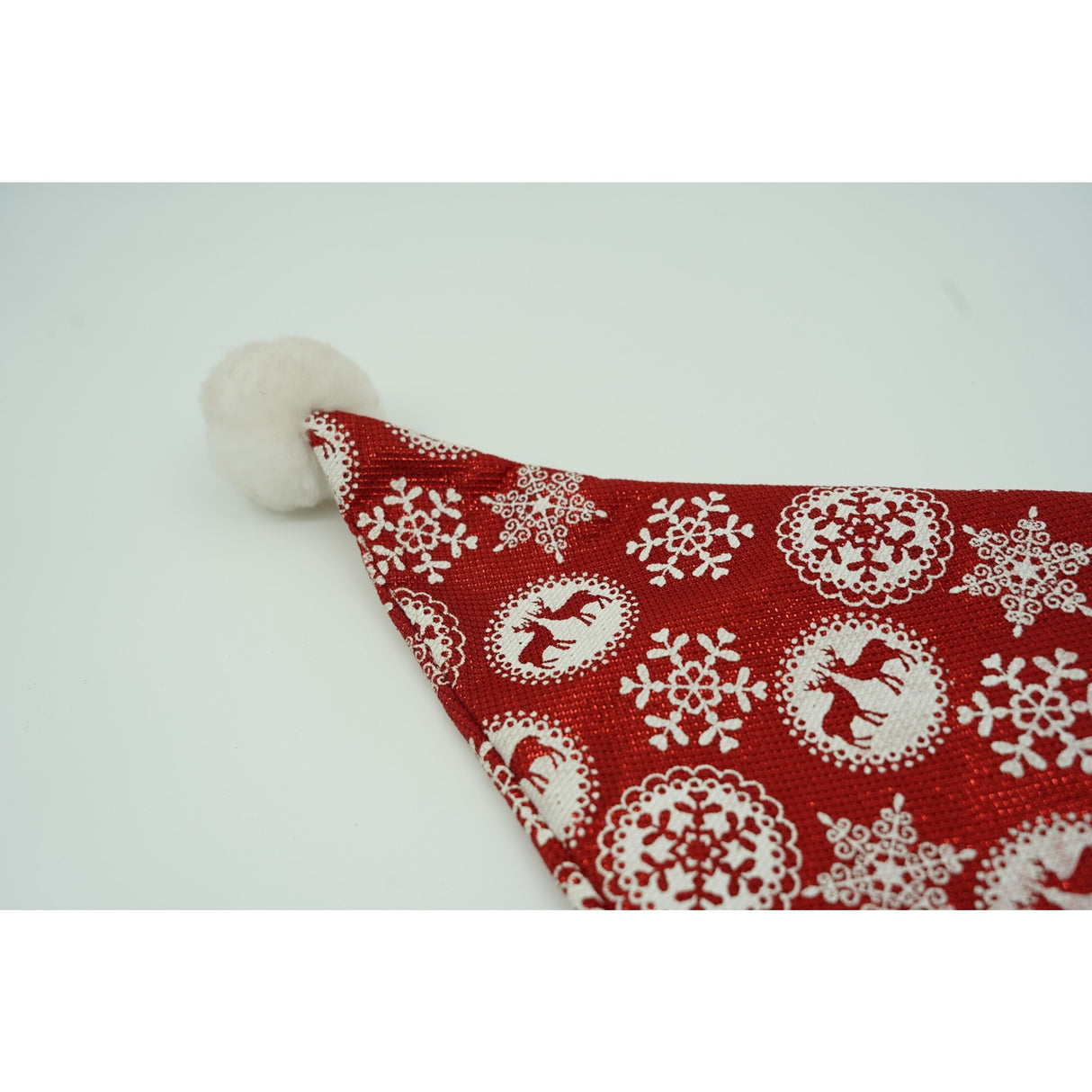 Caciulita de Mos Craciun, Vivimall,cu ornament fulg de nea si sclipici, rosie, marime universala, material textil - vivimall.ro