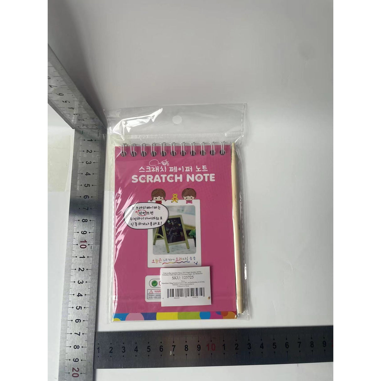 Caiet cu fise razuibile Vivimall, DIY Magic Scratch, 12 File, Curcubeu, Creion din Lemn, Cartonase negre, A6, Multicolor - vivimall.ro