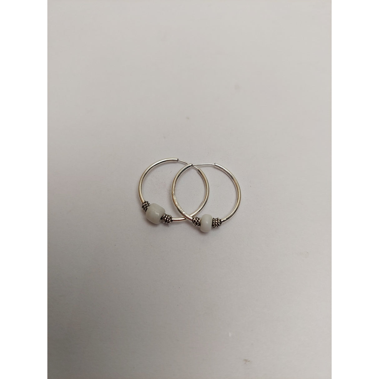 Cercei Argint 925 Creole 15 mm cu Piatra Alba, Jolie Silver, 0.9g, 2 cm x 1.3 cm - vivimall.ro