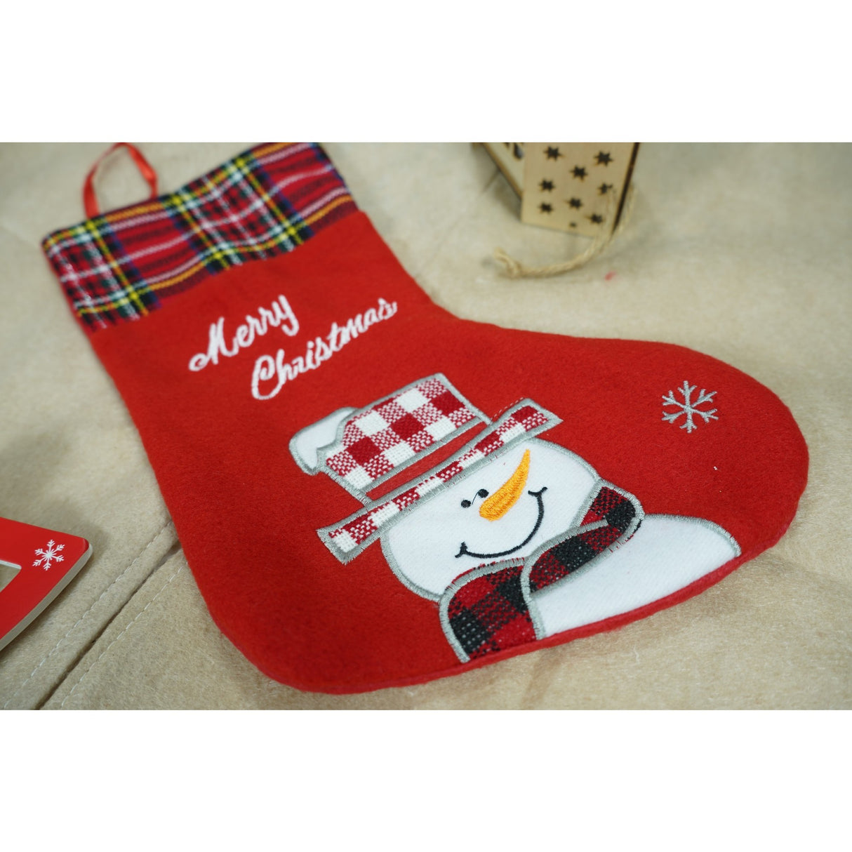 Ciorap Cadouri, culoare rosie, imprimeu om de zapada,marimea 15x30 cm, Vivimall - vivimall.ro