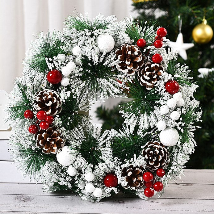 Coronita pentru Craciun Vivimall, diametru 32 cm, din brad artificial, decorata cu conuri si merisoare, inzapezit. Verde/Alb - vivimall.ro