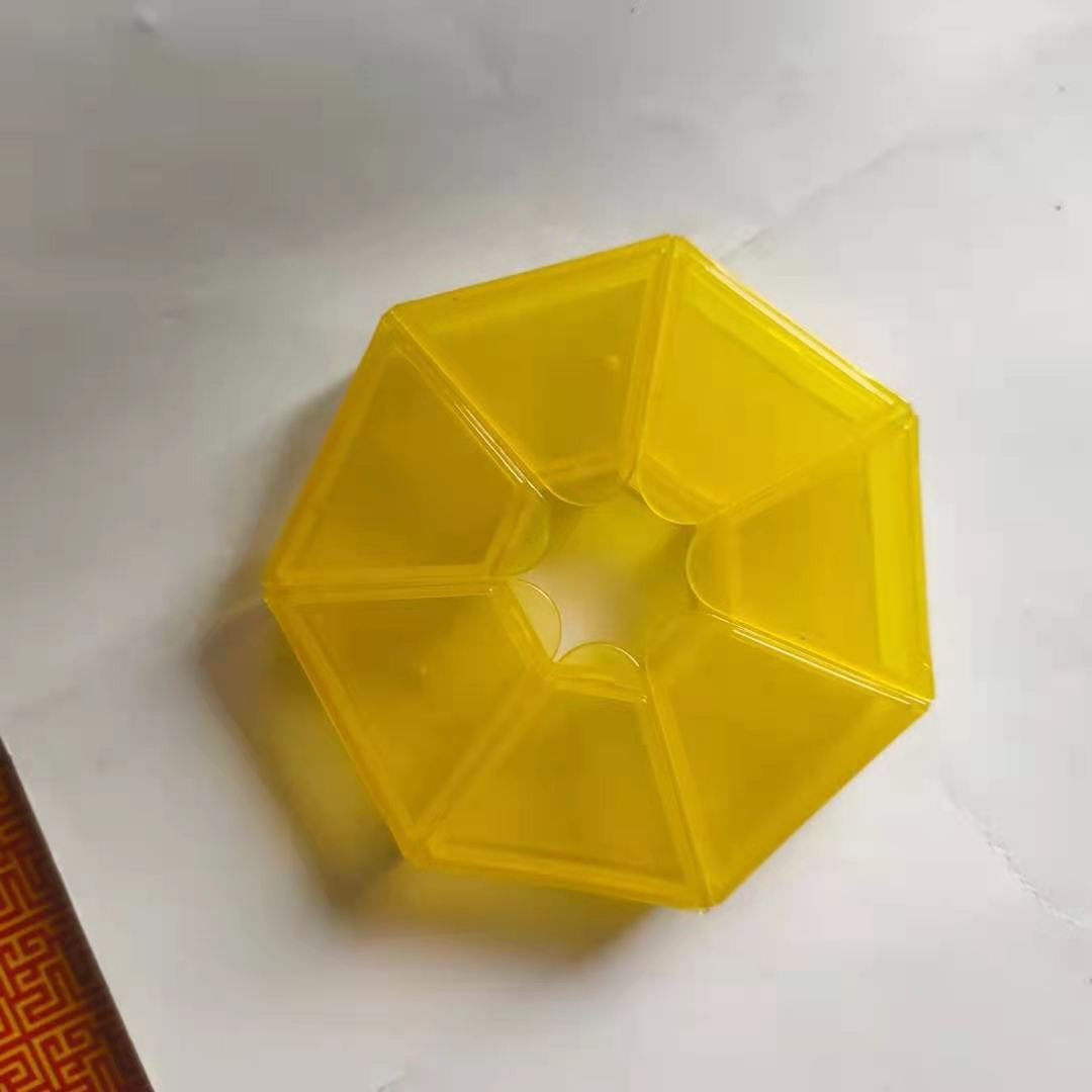 Cutie separator medicamente cu zilele saptamanii, Vivimall, Plastic, 7 compartimente, Galben - vivimall.ro