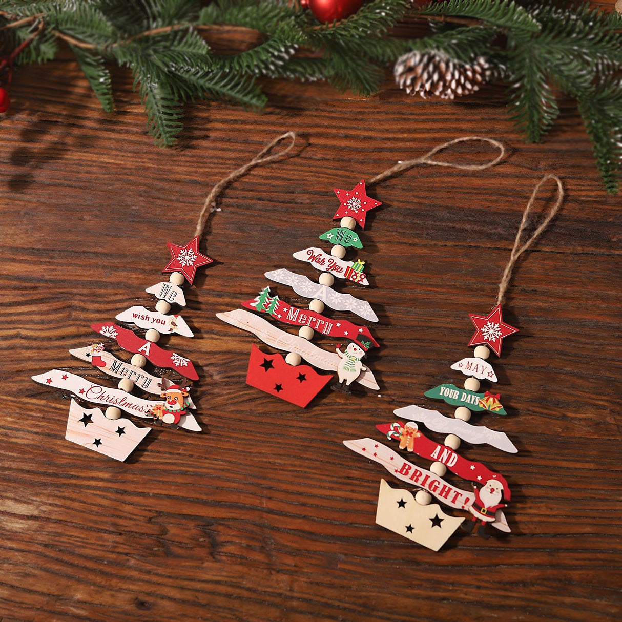 Decoratiune de Craciun din Lemn, Vivimall, cu Snur pentru Agatare in Brad, Model Brad de Craciun si Ren, Scris We Wish You A Merry Christmas, 17x12.8x0.4 cm, Multicolor - vivimall.ro