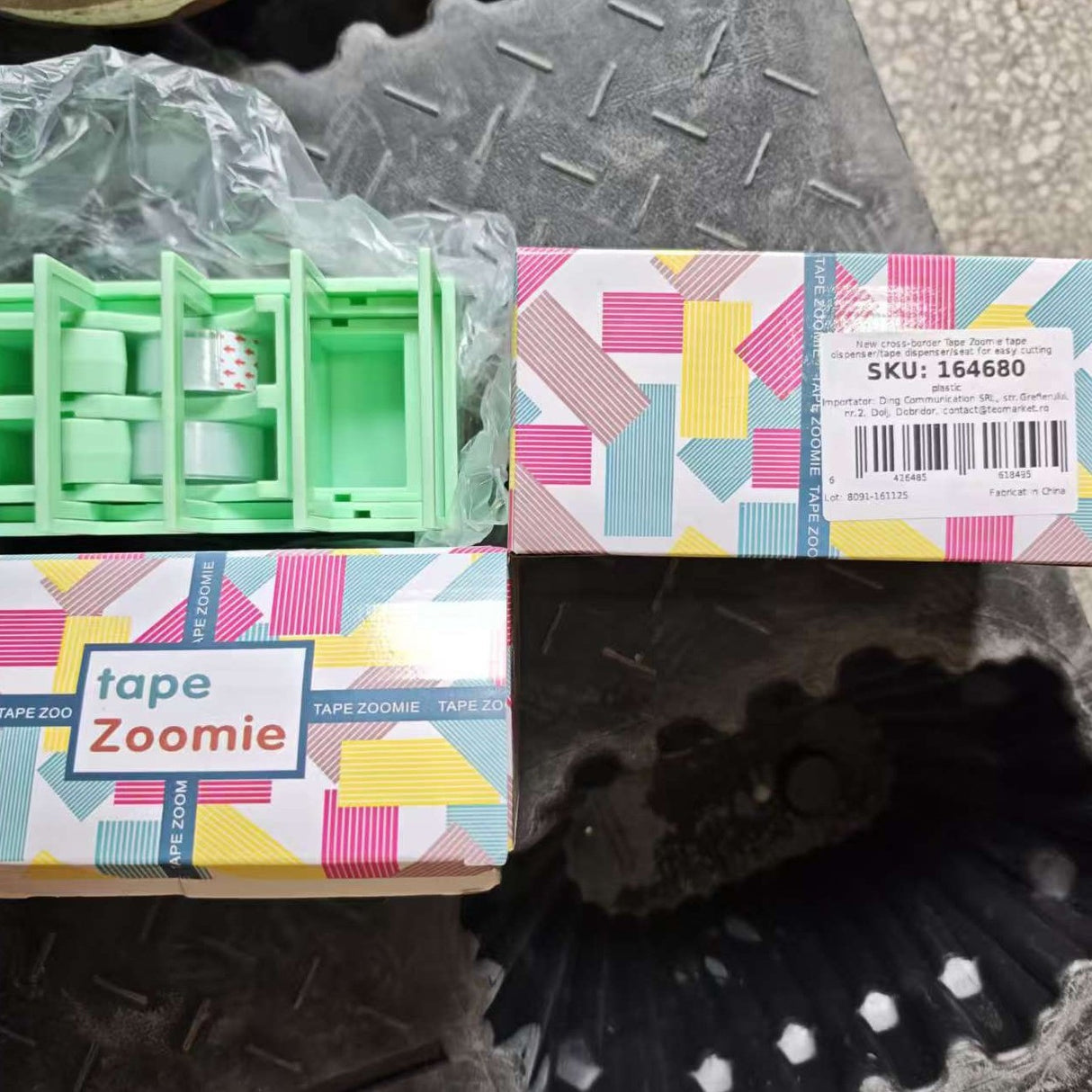 Dispenser de Banda Adeziva, Vivimall, Suport pentru Banda Adeziva pentru Birou, Scoala, din Plastic, 15,5 x 7,7 x 7,4 cm, Verde - vivimall.ro