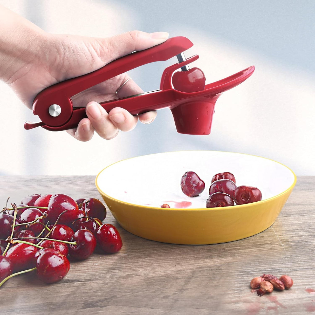 Dispozitiv de Scos Samburi, Vivimall, Manual, cu 1 Gaura, pentru Cirese/Masline, 20.5 x 3.8 x 13 cm, din ABS+Otel Inoxidabil, cu Maner, Rosu - vivimall.ro