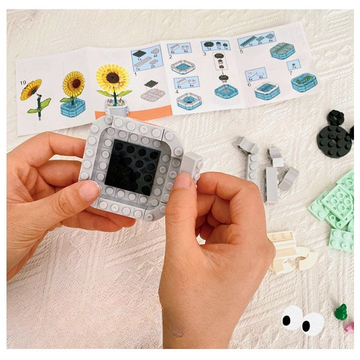 Set de Constructie Floarea Soarelui in Ghiveci, Vivimall, 4 Ani, Ornament Creativ, 16x6.2 cm, Galben - vivimall.ro