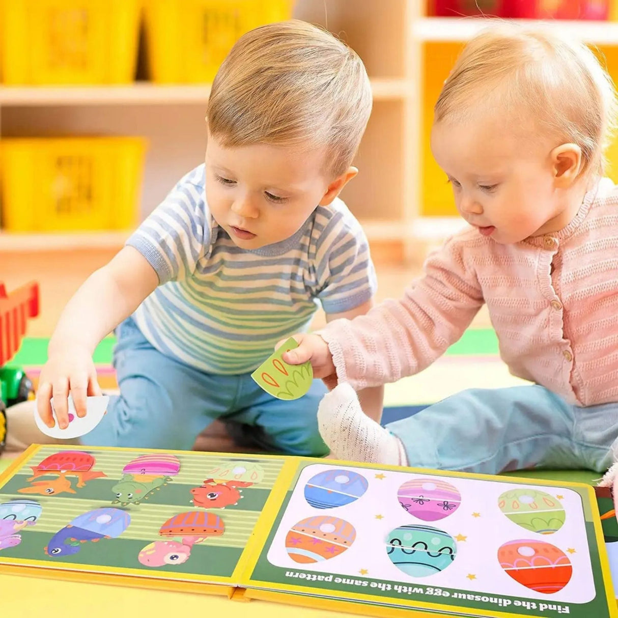 Carte Educativa cu Stickere Reutilizabile, Flippy, Quiet Book Senzoriala cu Pagini Interactive , Joc Montessori, Seria ''Dinozaur'', Dezvolta Motricitatea Fina si Logica, Quiet Book pentru Invatare Timpurie, 3 ani, Multicolor - vivimall.ro