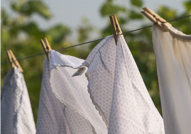 The Pink Stuff Miracle Laundry Oxi — Spray îndepărtare pete pentru textile, 500 ml - vivimall.ro