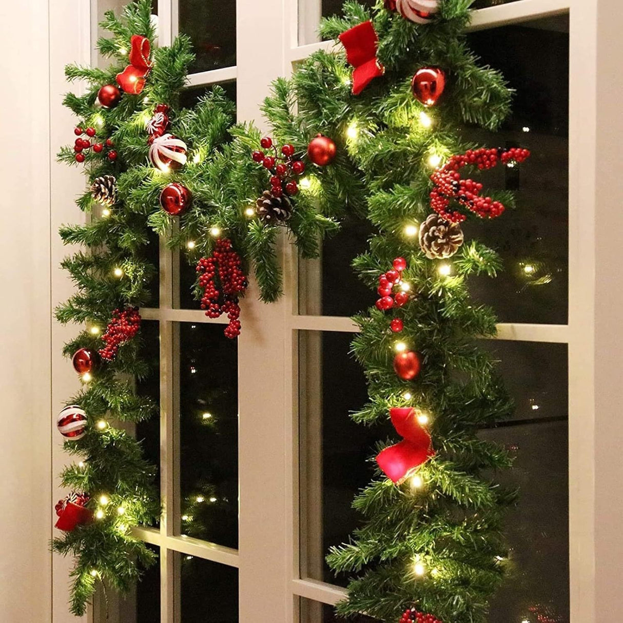 Ghirlanda de Craciun, Vivimall, din Brad Artificial cu Decoratiuni, cu Baterii, 50 LED-uri, 270 cm, Verde - vivimall.ro