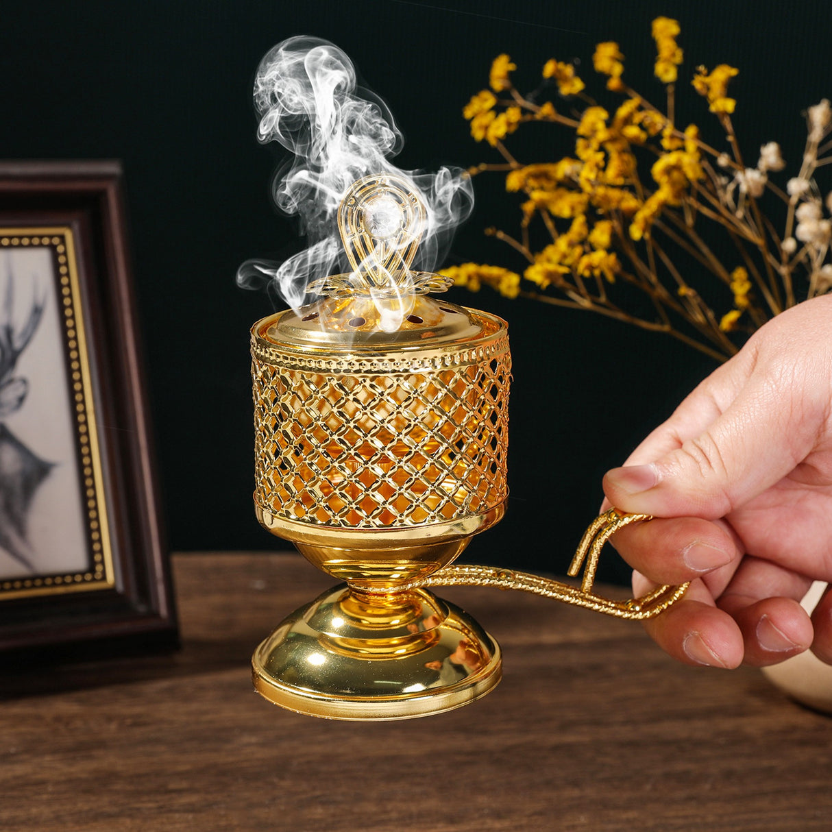 Arzator de Tamaie cu Carbune, Flippy, Metal Auriu, Stil Orientul Mijlociu, Portabil, cu Capac Anti Cenusa, 14 x 6.5 cm, Auriu - vivimall.ro