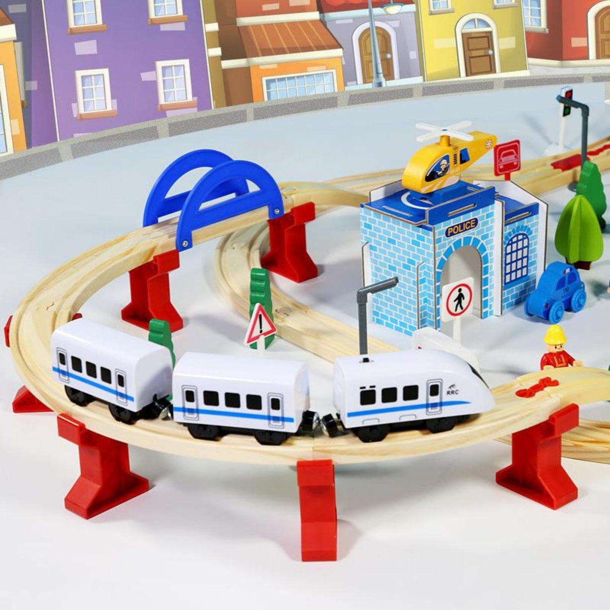 Mega Set Circuit Trenulet din Lemn, Flippy, Locomotiva Electrica cu Sine de Lemn, 96 Piese, Jucarie Educativa Montessori, Circuit Feroviar cu Pod, Sectie de Politie si Helicopter, 3 ani+, Multicolor - vivimall.ro