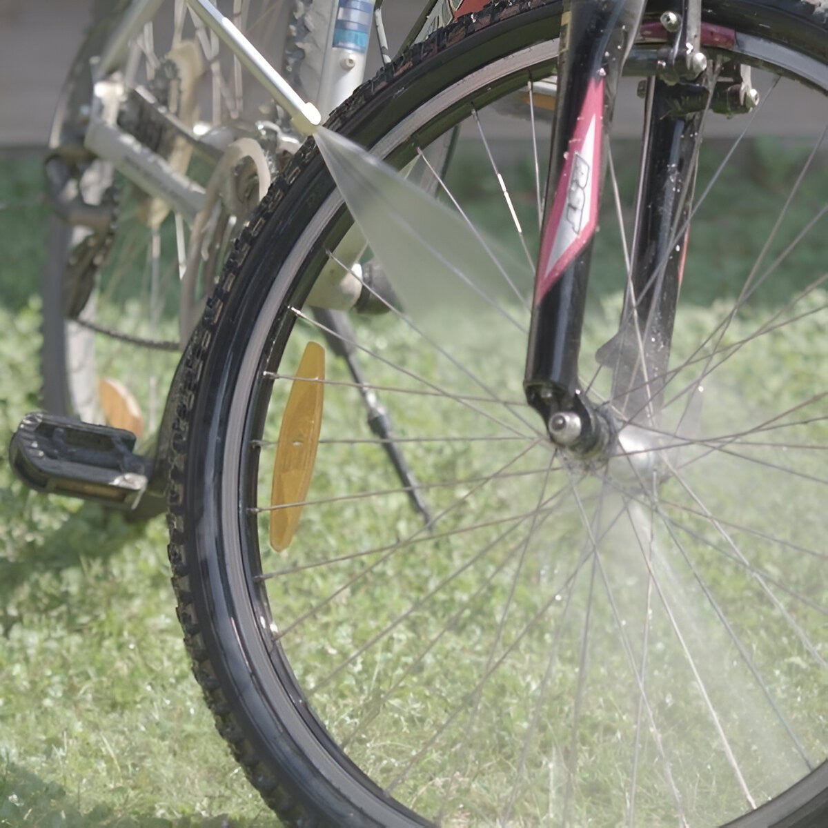 Set Accesoriu cu Presiune Reglabila, Vivimall, pentru Furtun, cu Duze si Conector, Pulverizator de Apa, Tija de Stropit, 46.5 cm Lungime, Albastru - vivimall.ro