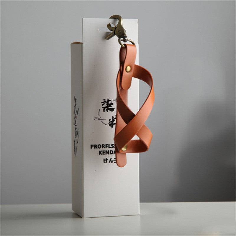 Husa pentru Kendama, Flippy, Husa de Depozitare pentru Kendama, din Piele Ecologica, Catarama cu Agatare pentru Transportare, Breloc 8, 12 x 6 cm, Maro deschis - vivimall.ro