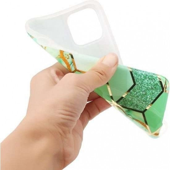 Husă iPhone 12 Pro silicon moale IMD verde, detaliu decupaje cameră și porturi