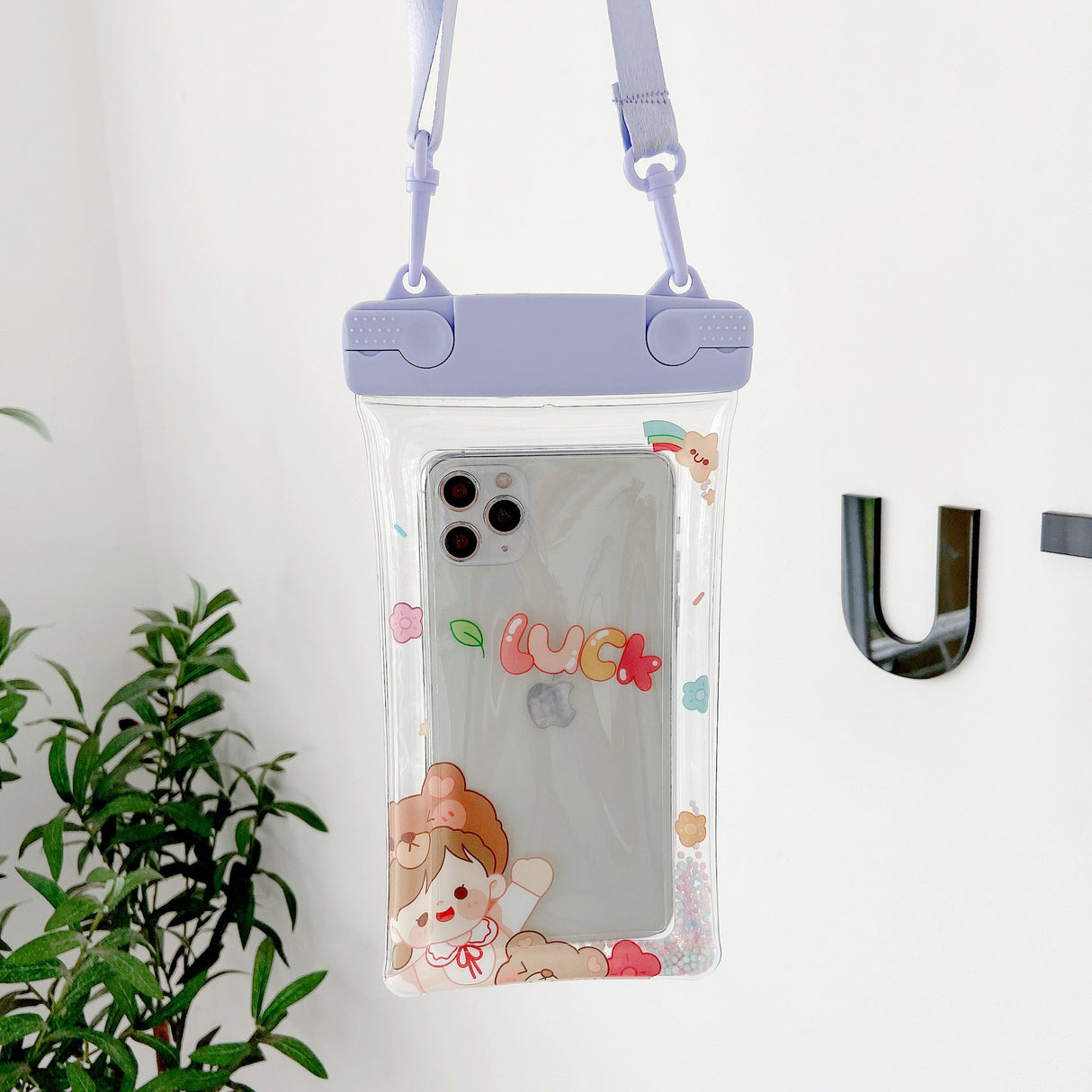 Husa subacvatica Fruity Waterproof Flippy, Snowproof, Universala, Impermeabila, cu Snur, pentru telefon sau documente, Lucky Girl, Mov - vivimall.ro