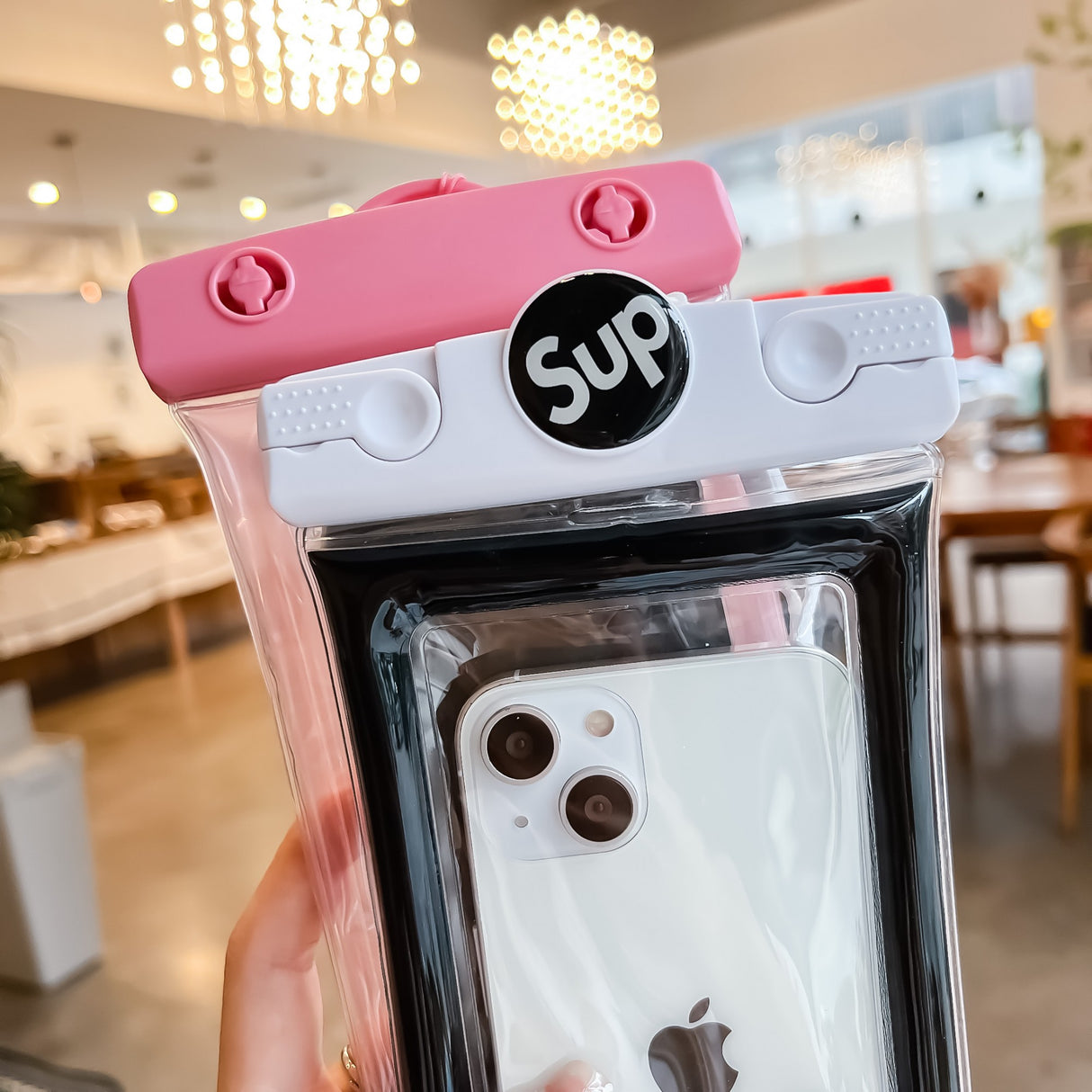 Husa subacvatica Mascot Waterproof Flippy, Snowproof, Universala, cu Snur, pentru telefon sau documente, Piggy, Roz - vivimall.ro