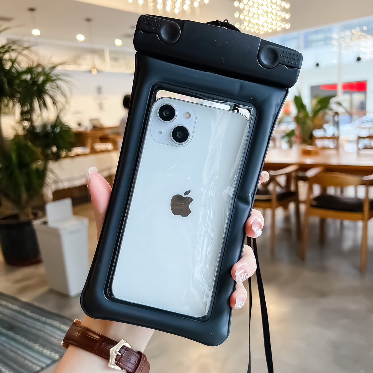 Husa subacvatica Matte Cushion Waterproof Flippy, Snowproof, Universala, cu Snur, pentru telefon sau documente, Negru - vivimall.ro