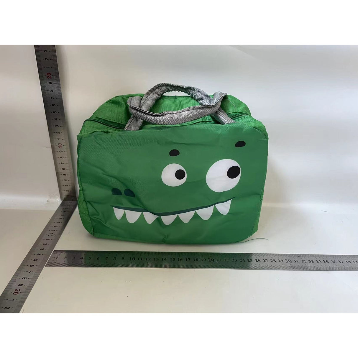 Geantă Frigorifică, Vivimall, cu Desene Animat, Portabilă pentru Copii, de Prânz, din Pânză Oxford, 22x14x19 cm, Model Crocodil, Verde - vivimall.ro