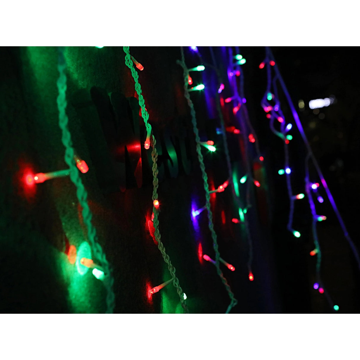 Instalatie Craciun, 15 m, 429 Led-uri ,Franjuri, Rosu / Verde/ Albastru, Flash, Transformator, Interconectabila, Prelungitor 5 m inclus, Fir Alb, Flippy - vivimall.ro