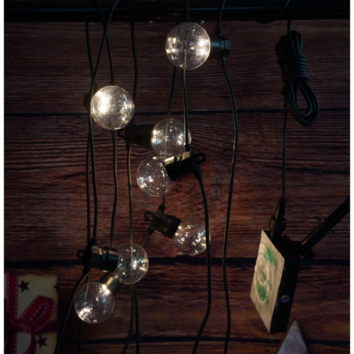 Instalație LED Crăciun solară liniară 5M, detaliu bulb decorativ alb-rece aprins