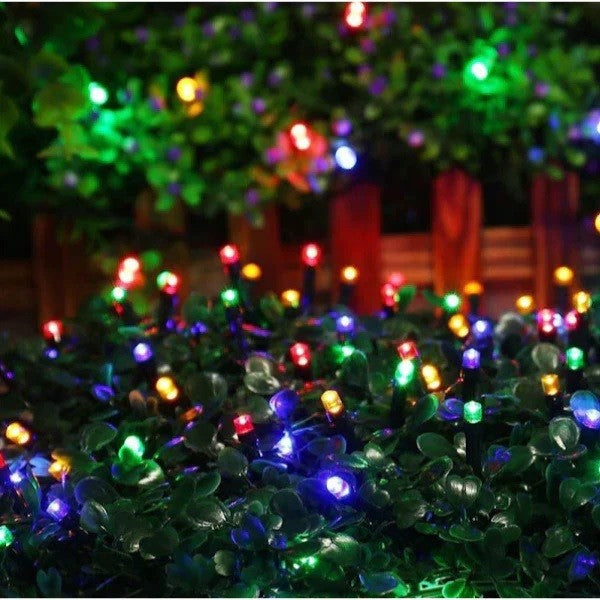 Instalatie Craciun Vivimall, 32 metri, 300 de LED-uri, cu Energie Solara, Fir de Cupru, Liniar, Interior/Exterior, Multicolor - vivimall.ro