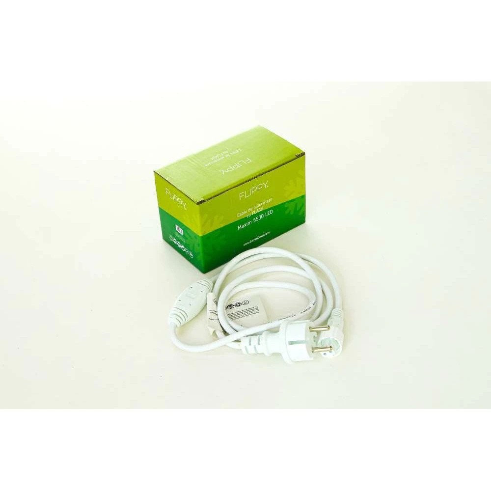 Instalatie Craciun Profesionala de Exterior IP65, 210 m, 5040 Led-uri Mari ,Franjuri, Alb cald, Flash, Alimentator, Interconectabila, Prelungitor 6.5 m inclus, Fir Negru Cauciucat, 220v, Vivimall - vivimall.ro