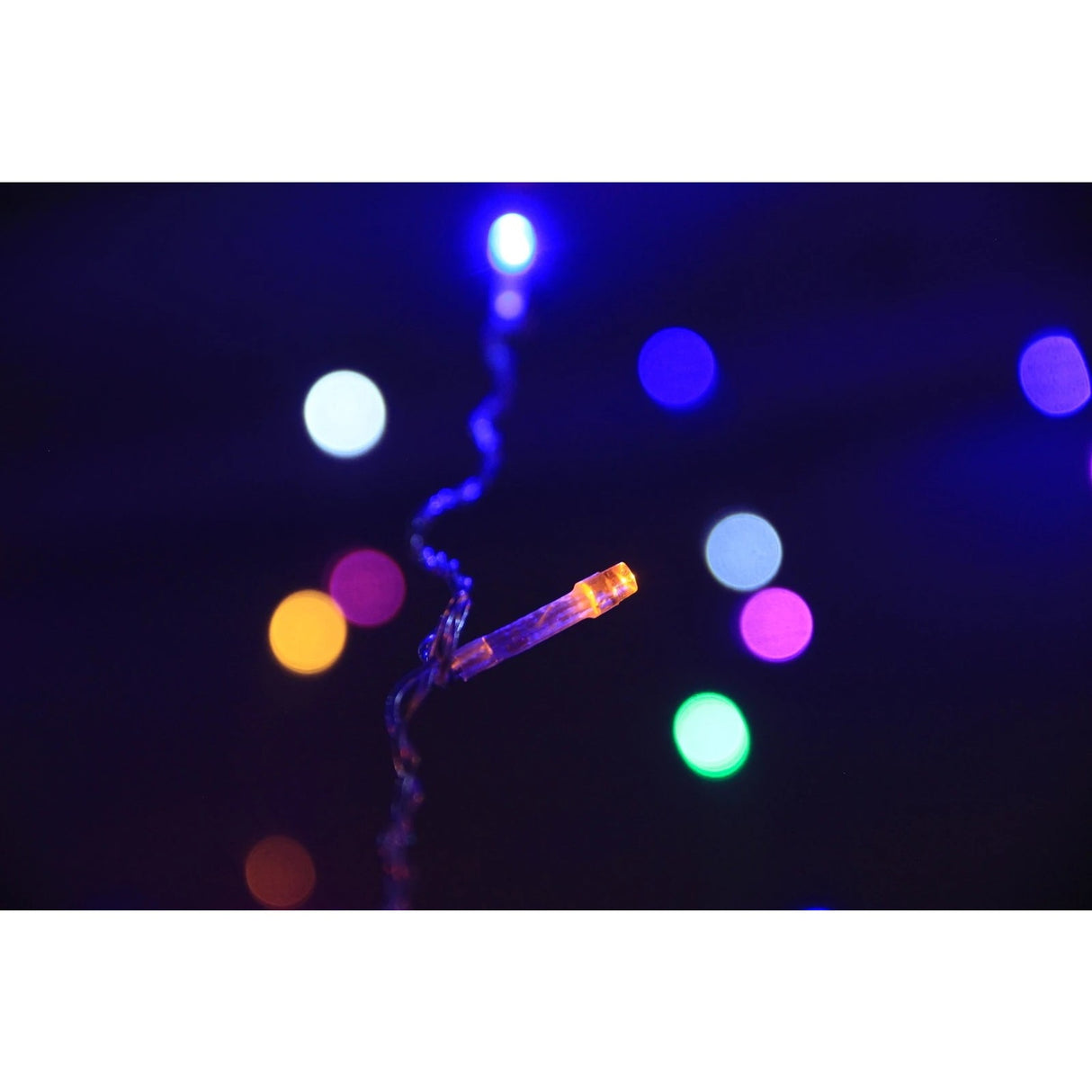 Instalatie Craciun, Tip Perdea IP44, 3m x 2m, 200 Led-uri, Multicolor, USB si telecomanda cu 8 functii, Vivimall - vivimall.ro