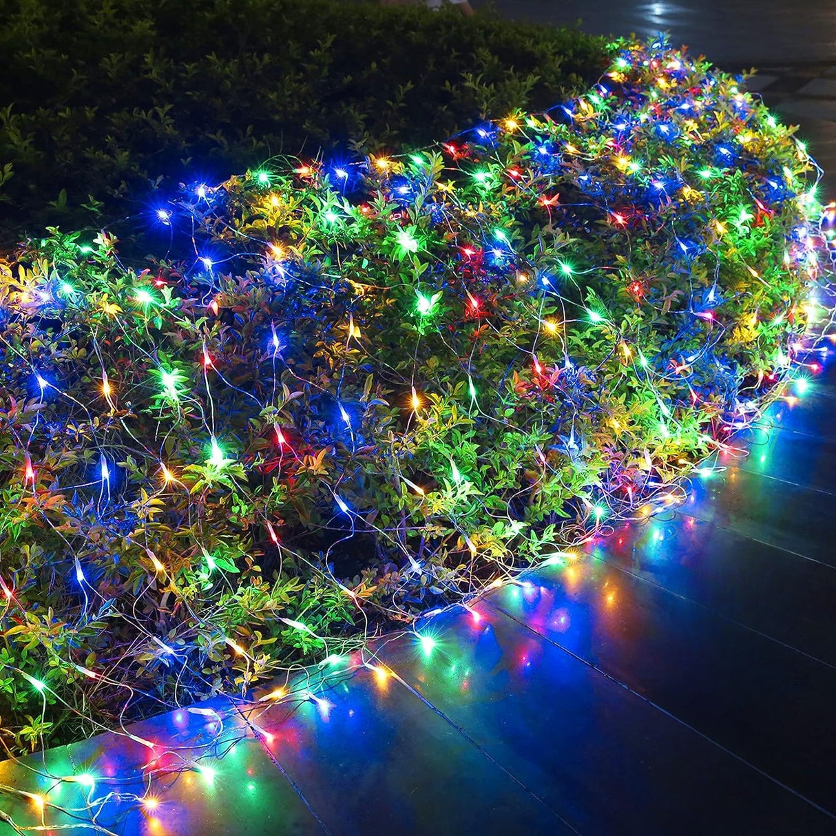 Instalație Crăciun Yoto tip plasă 3x1 m cu 160 LED-uri multicolor, vedere frontală completă