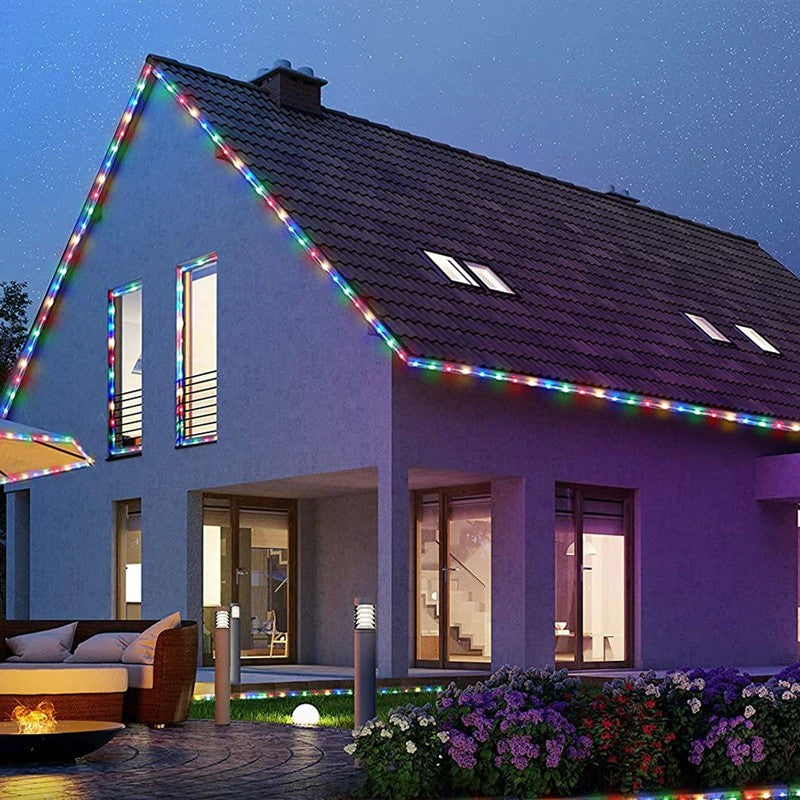 Instalație Crăciun exterior Flippy LED, detaliu fir plastic anti-îngheț și conductori cupru