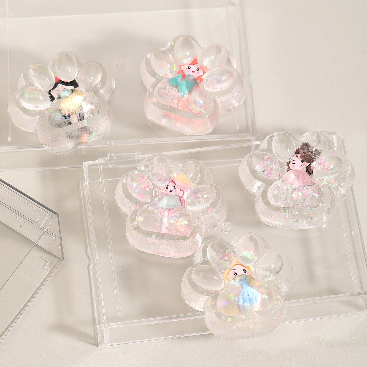 Jucarie Antistres Squishy, Flippy, Labuta de Pisica Pufoasa, cu Revenire Lenta, 7 x 6.5 cm, Model Printesa, Multicolor - vivimall.ro